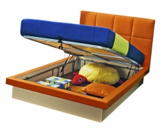 Postel s úložným prostorem, rám lamino bělený dub, záhlaví a rám čalouněný oranžovou látkou, rozměr 217 x 130 cm, cena postele včetně roštu a matrace 47 000 Kč, (SPAGNOL) Postel s úložným prostorem, rám lamino bělený dub, záhlaví a rám čalouněný oranžovou látkou, rozměr 217 x 130 cm, cena postele včetně roštu a matrace 47 000 Kč, (SPAGNOL)