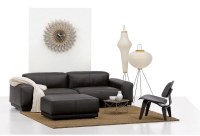 Ukázka rozmístění nábytku v malém obývacím pokoji, nábytek Vitra, design Jasper Morrison, pohovka v několika možných provedeních, cena od 41 948 Kč, VITRA KONCEPT