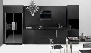 Atraktivní vzhled kuchyně podpořily spotřebiče v minimalistickém designu s dotykovým ovládáním, WHIRLPOOL.