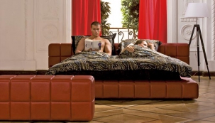 Celočalouněné luxusní postele