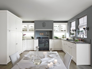 Vedle moderních sestav nabízí Nolte i klasické kuchyně, žádaný je hlavně nadčasový jednoduchý nábytek, cena sestavy 460 000 Kč.