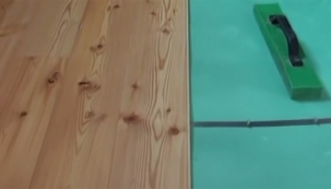 VIDEO: Pokládka masivní dřevěné podlahy II