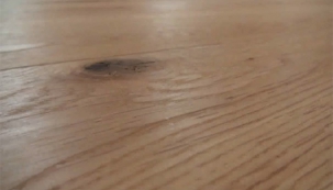 VIDEO: Montáž masivní podlahy lepením I