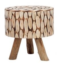 V jeho stylu: Kulatá stolička polepená špalíčky v moderním stylu, dřevo/bavlna, 43 x 46 cm, www.silent-time.cz