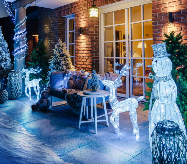 Venkovní světelné LED figurky vytvoří v okolí vašeho domu skutečně magickou vánoční atmosféru. (Zdroj: Mountfield)