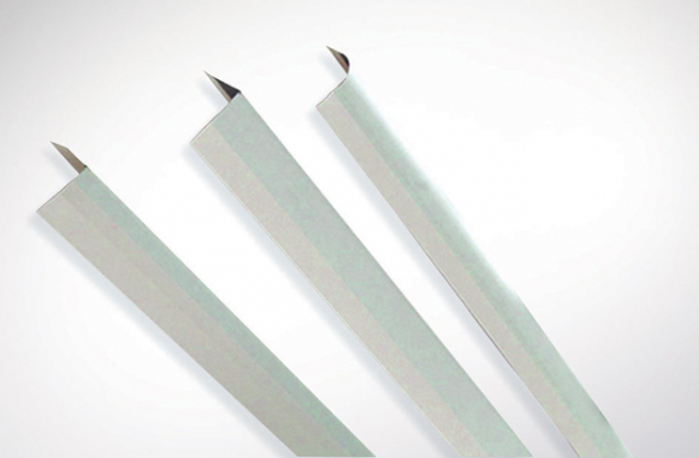 Papírová páska u krycího profilu z pozinkovaného plechu zajistí dokonalou přilnavost (Zdroj: Knauf)