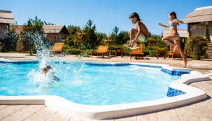Vlastní zahradní bazén, ve kterém se můžete svlažit během parných letních měsíců, představuje vítanou alternativu k přeplněným veřejným koupalištím