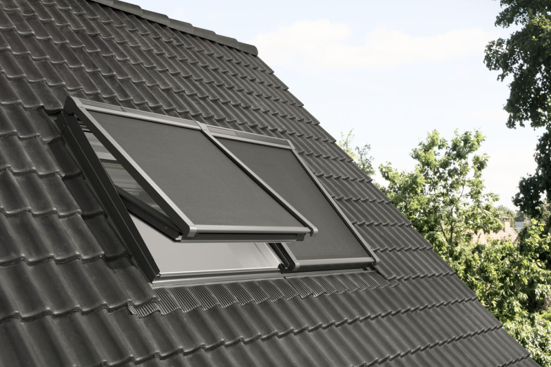 VELUX průhledná venkovní roleta