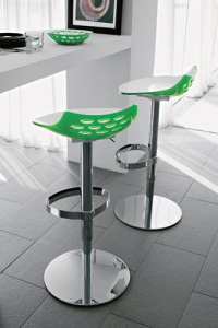 Barová židle Jam (Calligaris), kombinace kov/plast, výška 61-80 cm, cena 11 315 Kč, CORRECT INTERIOR.