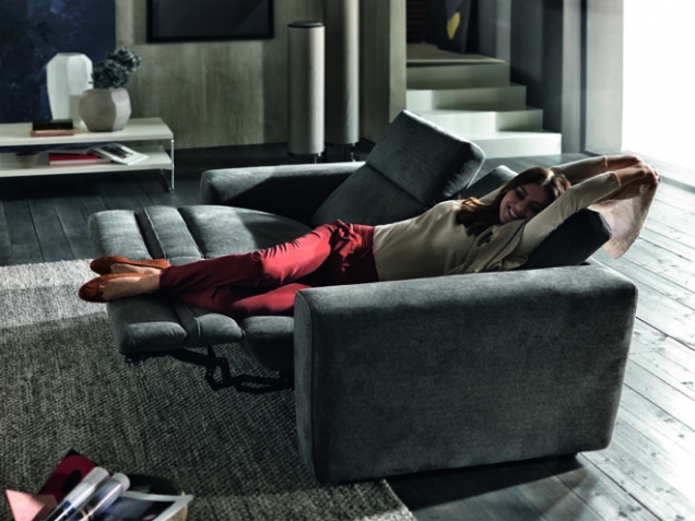 Prodejny Natuzzi nabízejí až do 26.3. slevu 15% na pohovky s polohovacími mechanismy.