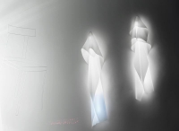 Nástěnné svítidlo Santa Maria della Luce (Ingo Maurer), design Frans van Nieuwenborg, zářivková trubice krytá ohnivzdornou splývavou látkou ze skelných vláken, možné doplnit barevnými filtry, cena 18 460 Kč, ARTEMIDE