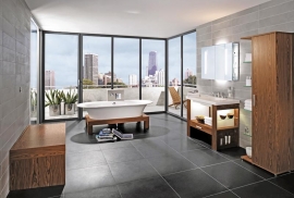 Nábytek City Life je určen pro velké prostory, kde vynikne okázalý vzhled jednotlivých zařizovacích předmětů. Součástí kolekce je i elegantní oválná samonosná vana z materiálu Quaril, rozměr 190 x 80 cm, váha 47 kg. Cena (bez DPH) 149 040 Kč