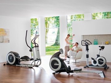 Ne všichni z nás se cítí ve veřejném fitness centru jako doma, někteří z nás naopak nemají dostatek času, aby tato zařízení pravidelně navštěvovali.
