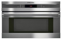 Kompaktní vestavná trouba s mikrovlnným ohřevem EOK86030X (ELECTROLUX) má smaltovanou vnitřní část, tukový filtr, bezpečnost zajišťují čtyřnásobně zasklené dveře i dětská pojistka. Cena 31 990 Kč, ELECTROLUX