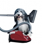 Vysavač 5 400 Cat and Dog s filtrem active air clean pohlcujícím nepříjemné pachy a intensiveclean plus, který je součástí filtračního systému miele air clean, součástí je turbokartáč STB 205-3, sací štětec, hubice pro vysávání spár a čalouněného nábytku, cena 6 990 Kč, MIELE CENTER GALLERY