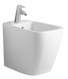 Série Ventuno ve stojacím provedení, bidet 6 250 Kč, klozet 5 975 Kč, WC sedátko s automatickým sklápěním 2 985 Kč, IDEAL STANDARD