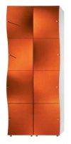 Úložné skříňky Blister II (design Platt & Young, Driade), kombinace bílého a oranžového laku (40 x 45 x 200 cm), cena 22 105 Kč/díl, KONSEPTI