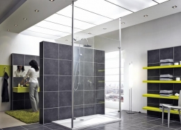 Sprchová zástěna Coll Pure Style, šířka 180 cm, výška 210 cm, kotvení do stropu, tvrzené 10mm bezpečnostní sklo, variabilní výběr 3 typů úchytů (hranaté, kulaté, trojúhelníkové), cena od 47 900 Kč, DUSCHOLUX