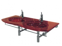 Skleněné umyvadlo Gama (120 x 52 cm) je osazeno baterií Technoplus, cena 3 951 Kč