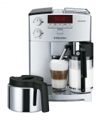 Kávovar Grande CG 6600 Latte Macchiato, 15 barů, integrovaný mlýnek, funkce předspařování, funkce auto cappuccino, výška trysek pro latte macchiato nahřívání šálků, nerezová termokonvice, cena 34 990 Kč, ELECTROLUX