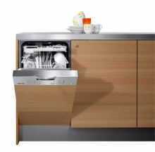 Vestavná myčka G 1102 SCI (Miele), šířka 45 cm, AAA, 11 l vody, 46 dB, 9 sad nádobí, ovládací panel bílý 26 990 Kč, ovládací panel nerez s povrchovou úpravou Clean Steel, cena 29 990 Kč, MIELE