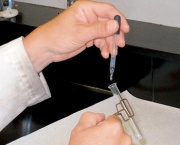 Laboratorní rozbor vody je třeba udělat po každém větším zásahu ve studni, po extrémním suchu, dešti nebo tání a po delším období, kdy se studna nepoužívala