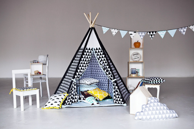 Teepee Indiánské stopy od Elen living, výška po rozložení 160 cm, Ø 140 cm, cena 2 674 Kč, www.detske-stany.cz