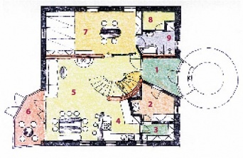 Přízemí: 1 zádveří, 2 technická místnost, 3 spíž, 4 kuchyň, 5 obývací pokoj, 6 zimní zahrada, 7 pokoj, 8 koupelna s WC, 9 sprchový kout