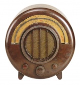 Rádio Ekco AD65 pro firmu E.K. Cole, design Wells Coates, 1934