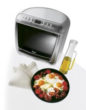 Mikrovlnná trouba Max 28 AL, elektronické ovládání, mikrovlnný ohřev, gril, funkce Crisp, výkon mikrovlnného ohřevu 750 W, grilu 600 W, rozměry 39 x 37 x 37,2 cm, hmotnost 15,54 Kg, cena v hliníkovém provedení 7 090 Kč, WHIRLPOOL