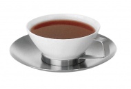 Šálek na čaj s podšálkem Pura, nerez a porcelán, průměr 14,5 cm, cena 665 Kč, BLOMUS