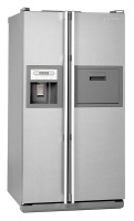 Chladnička ERL 6296, energetické třídy A, objem vnitřního prostoru 500 l, antibakteriální systém ochrany stěn a systém Frost free, který brání namrzání vnitřního prostoru. Cena v nerezovém provedení 60 410 Kč, ELECTROLUX