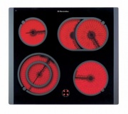 Sklokeramická varná deska EHL 6650 P (ELECTROLUX) se 4 Hi-Light plotnami, z toho 2 dvouokruhové. Cena 15 025 Kč, ELECTROLUX