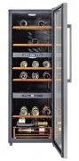 Vinotéka KF 24WA41 antiBacteria (Siemens), kapacita 63 lahví, možnost regulace teploty 6−14 °C, cena 50 600 Kč, SIEMENS