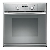 Multifunkční trouba FB 56 C.2 TD/IX/ (ARISTON) má ve výbavě např. elektronické hodiny, 2 teleskopické výsuvy, 1 rošt a dva plechy, cena 17 990 Kč, INDESIT COMPANY ČESKÁ