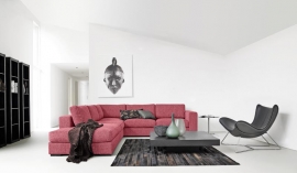 Křeslo Imola (BoConcept), konstrukce z broušené oceli, potaženo kůží, cena 37 770 Kč, DECOLAND