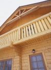 Divíte se, že je široký balkon obrácen k severu? Za jasného dne vám bude odměnou krásný výhled na České středohoří