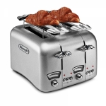 Toustovač CT 041 (DeLonghi) na čtyři plátky, nastavitelný stupeň opékání, nahřívač pečiva, rozmrazování, lehké opékání, extra zdvih pro jednoduché vyjímání, příkon 1 600 W, cena 1 990 Kč, DELONGHI