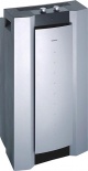 Mobilní klimatizace PA 19000 M (Siemens), chladicí výkon 1 900 W, energetická třída D, pro 75 metrů krychlových, 3 funkce chlazení, odvlhčování, čištění vzduchu, elektomechanické řízení s elektronickou regulací, 2stupňový ventilátor, 2násobný filtrační systém, hlučnost 55-58 dB, rozměry 86,5 x 48 x 40 cm, hmotnost 35 kg, cena 17 490 Kč, BSH - DOMÁCÍ SPOTŘEBIČE