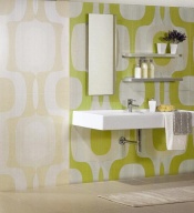 K velkému obkladu patří velká dekorace. Série Wall paper 70 (NOVAGRES), obklad 35 x 100 cm, 3 167 Kč/metr čtvereční, ALISEO