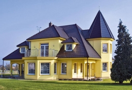 Nátěr kvalitní fasádní barvou vždy přitáhne pozornost (BAUMIT)