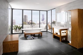 Série City Life (VILLEROY and BOCH), vícevrstevná dýha okuree, ceny bez DPH: podstavec pod umyvadlo od 35 805 Kč, zrcadlová skříňka od 42 570 Kč, vysoká skříň od 37 125 Kč, KOUPELNY PTÁČEK