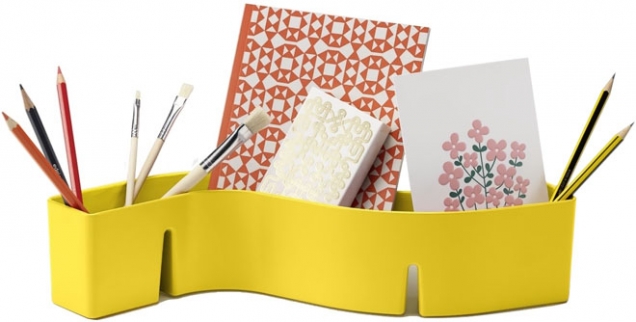 7. Organizér z kolekce S-Tidy, ABS plast, délka 31,5 cm, Vitra, www.designville.cz