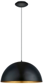 V jejich stylu: Závěsná lampa Gaetano 1 s ocelovým stínítkem, průměr 53 cm, max. výkon 60 W, cena 3 590 Kč, www.hornbach.cz