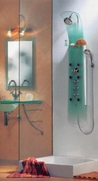 Hydromasážní panel Nautilus (RAVAK) umožňuje spouštět každou trysku samostatně a také regulovat její intenzitu, cena 39 950 Kč, RAVAK