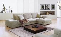 Pohovka Domino s odkládacím tácem, cena od 99 000 Kč, NATUZZI