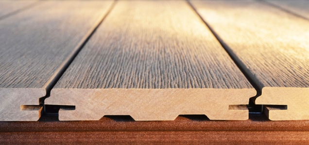 Profil prken společnosti WoodPlastic, který uvedli letos na trh TOP RUSTIC, do sebe velmi precizně zapadá tak, aby vám co nejvíce zjednodušil údržbu terasy.