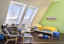 Dětské pokoje jsou vybaveny nábytkem z IKEA a „zatepleny“ pastelovými barvami 