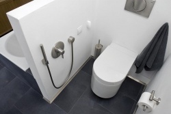 Bidet spolehlivě nahrazuje ruční sprcha