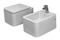 Závěsný klozet a bidet z kolekce Element (ROCA). Cena 8 990 Kč, SIKO